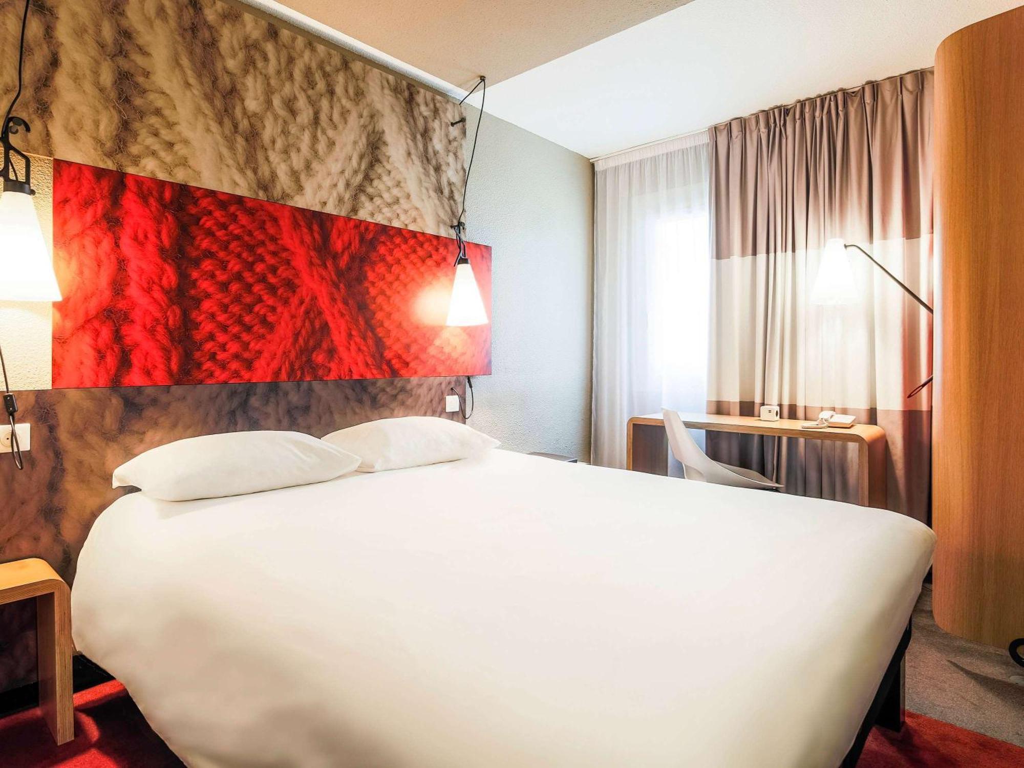 Готель Ibis Carcassonne Est La Cite Екстер'єр фото