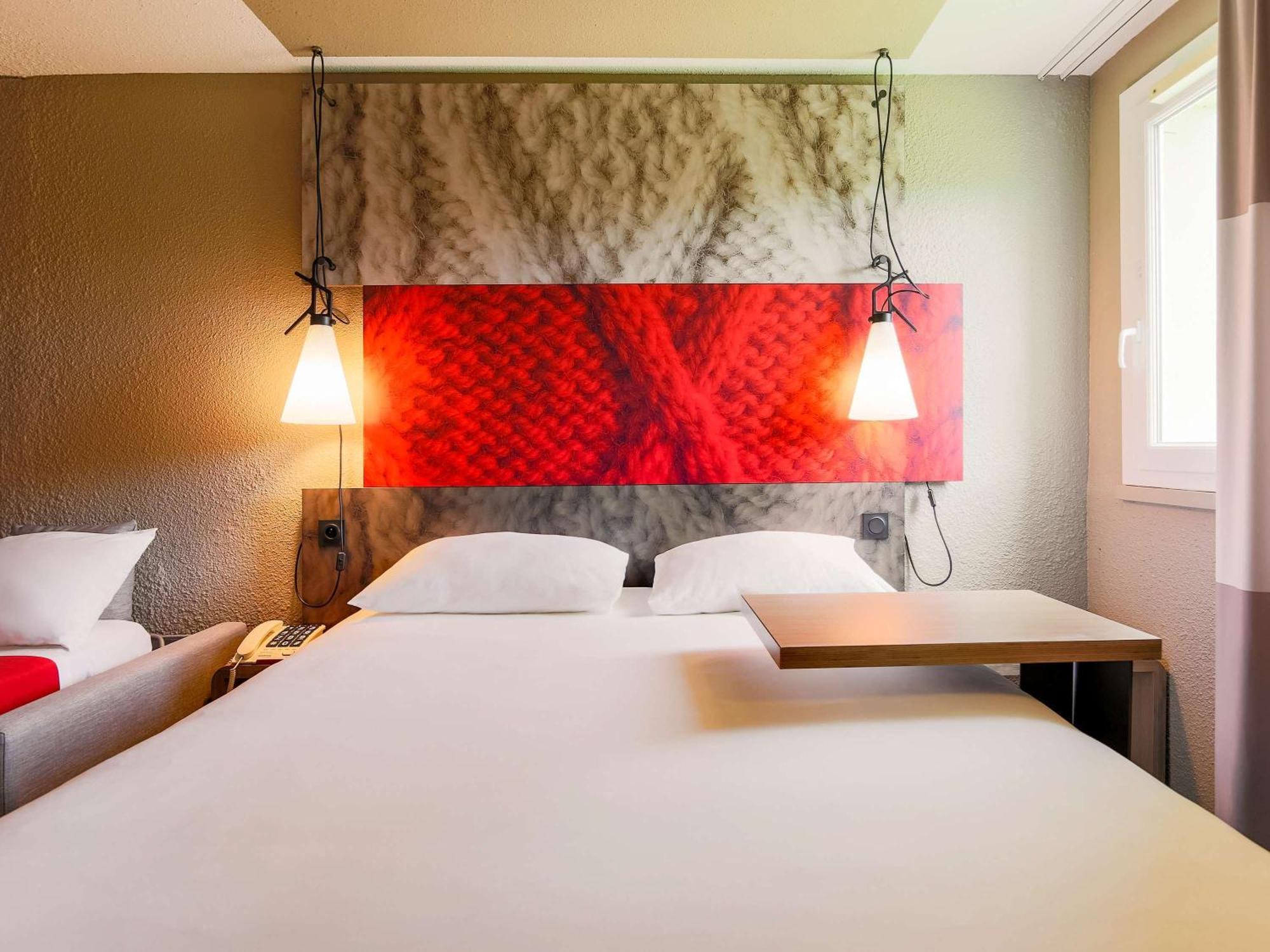Готель Ibis Carcassonne Est La Cite Екстер'єр фото