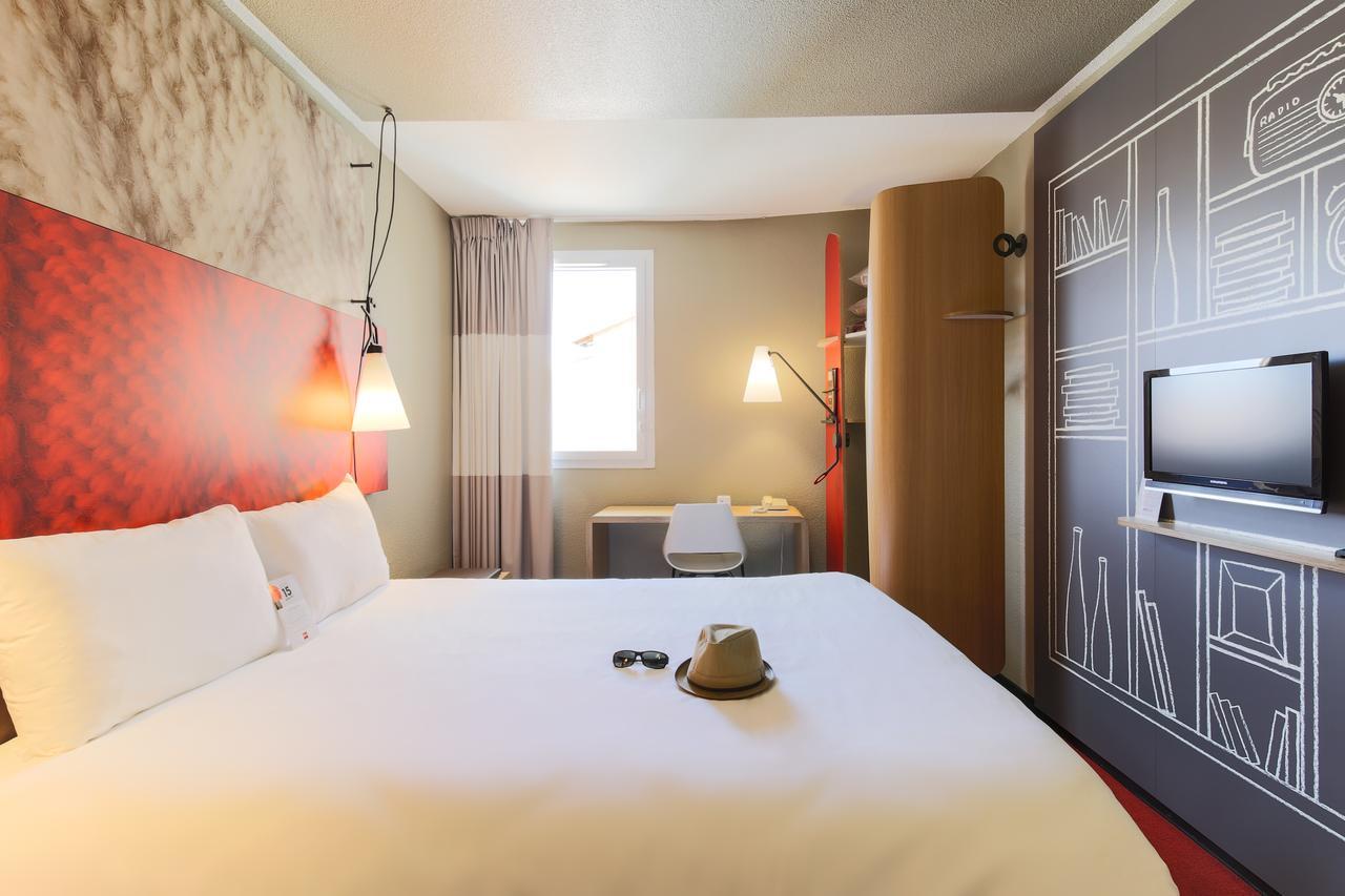 Готель Ibis Carcassonne Est La Cite Екстер'єр фото