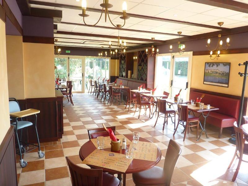 Готель Ibis Carcassonne Est La Cite Екстер'єр фото